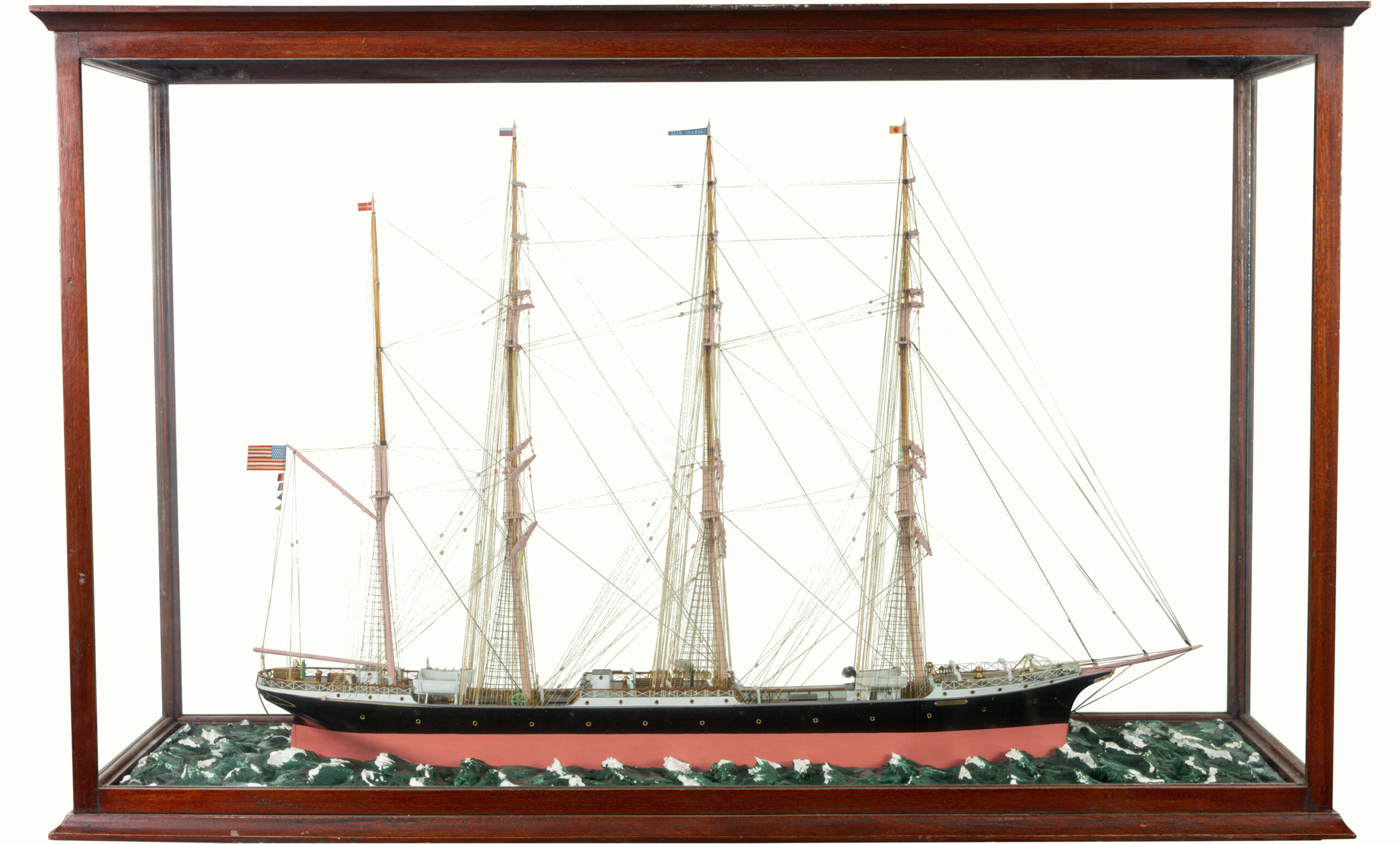 A waterline ship model of Elin Maria in case.