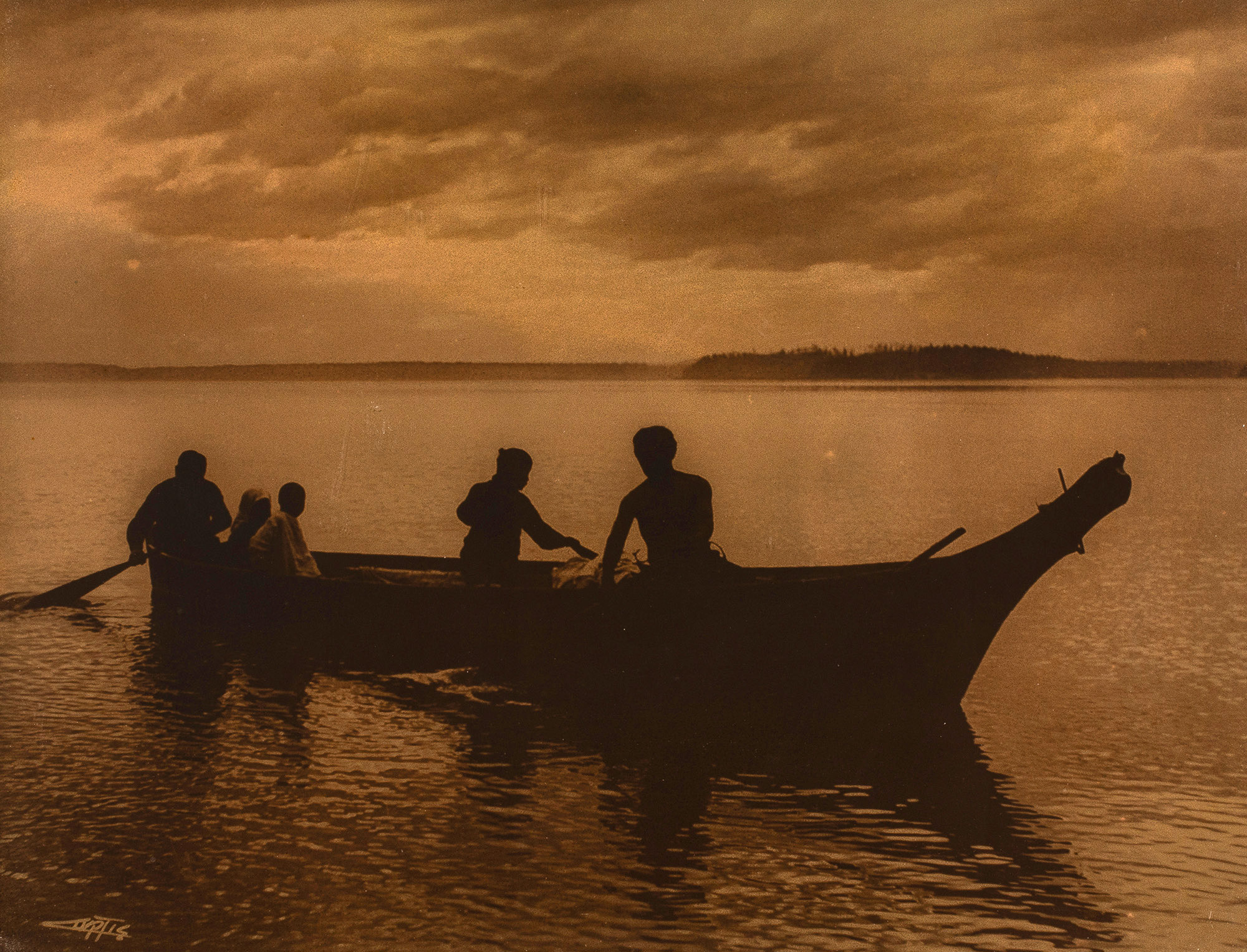 Edward S. Curtis (American, 1868–1952), <em>Homeward</em>, 1898, orotone, 10.5″ x 13.5″. <br><b>Estimate: $4,000–$6,000</b>