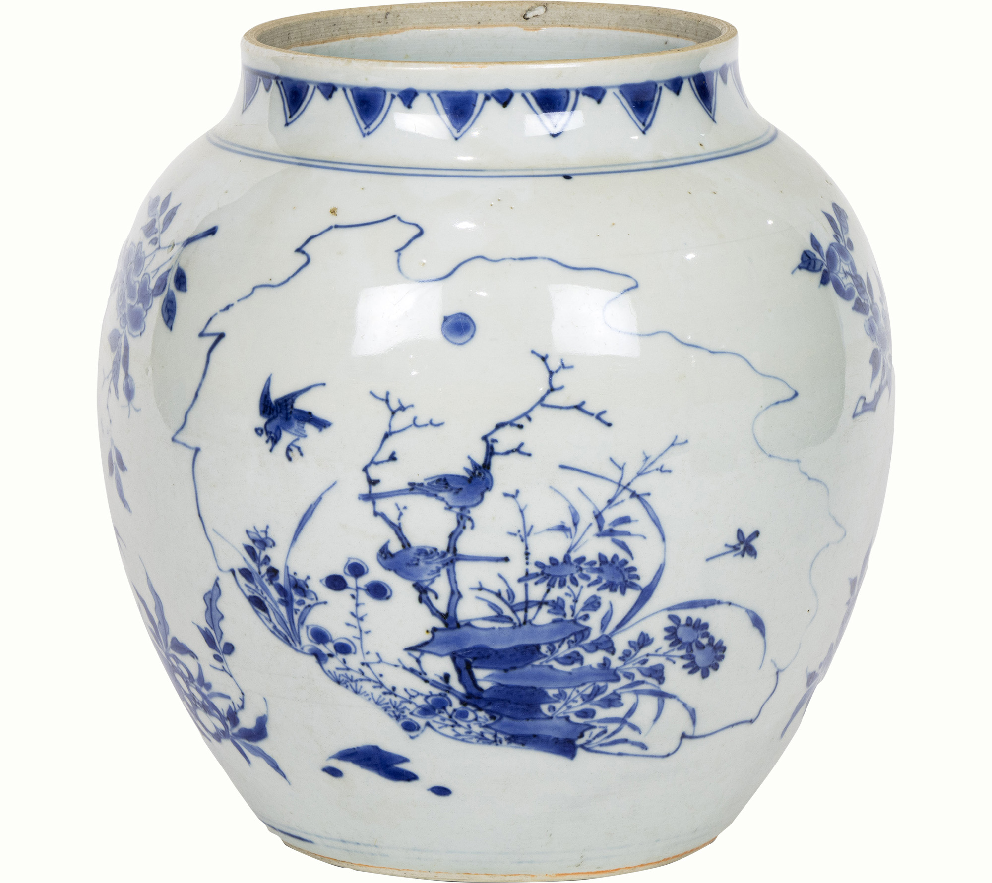 A Chinese blue and white jar, Transitional period. Estimate: $600–$900