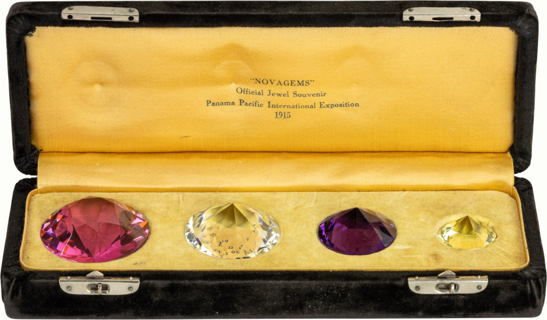 A cased presentation box of fitted Novagems, given to Edwin J. Symmes in 1915 in appreciation of his architectural contributions to the Panama Pacific International Exhibition’s Joy Zone. Estimate: $5,000–$7,000