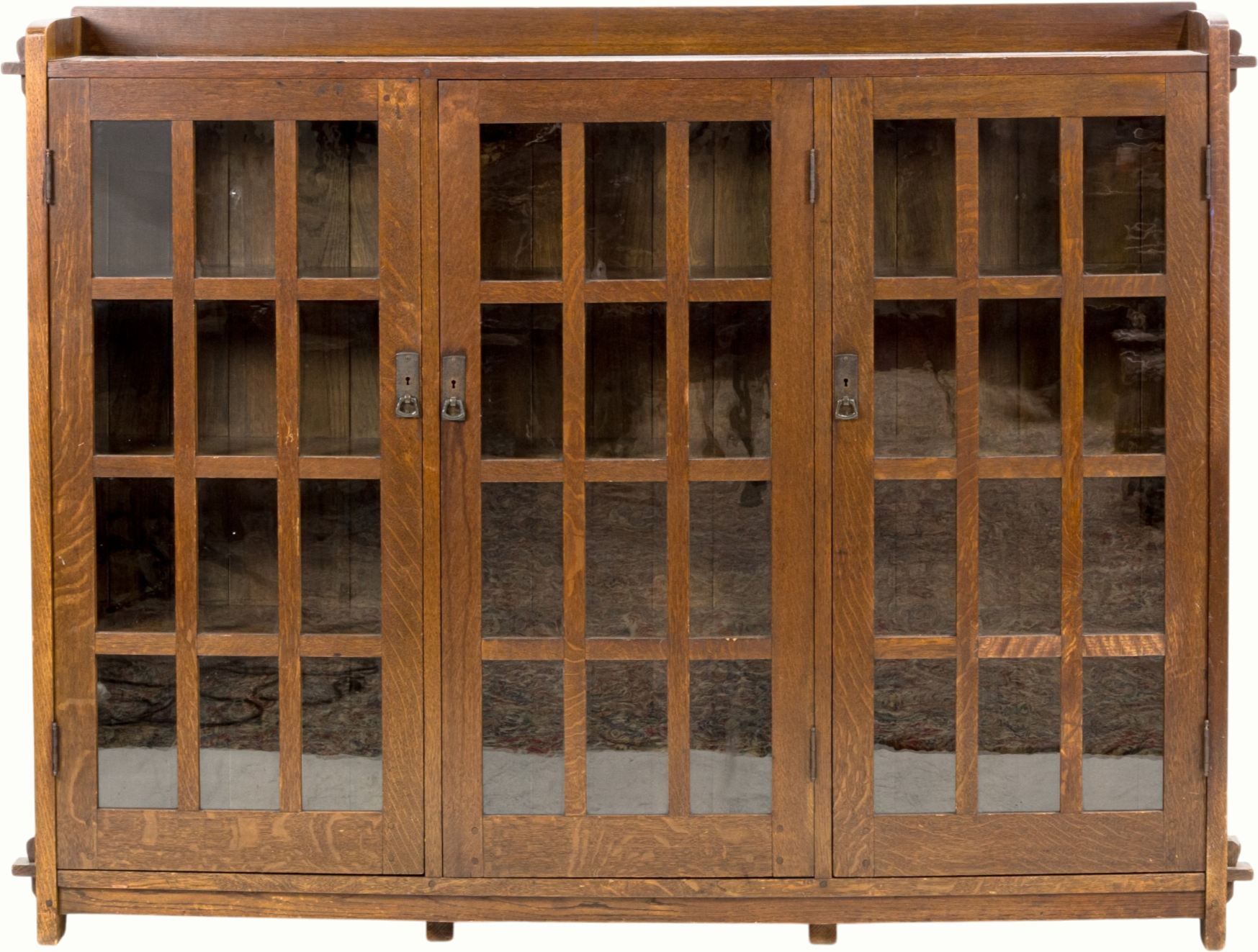 An early L. & J.G. Stickley bookcase. Provenance: Isak Lindenauer, San Francisco Estimate: $4,000–$6,000